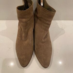 Women's Dolce Vita Tan Suede Ankle Boots-Size 8.5